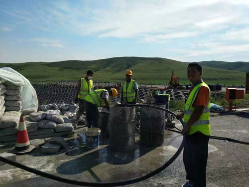 呼和浩特公路地聚物下沉注浆